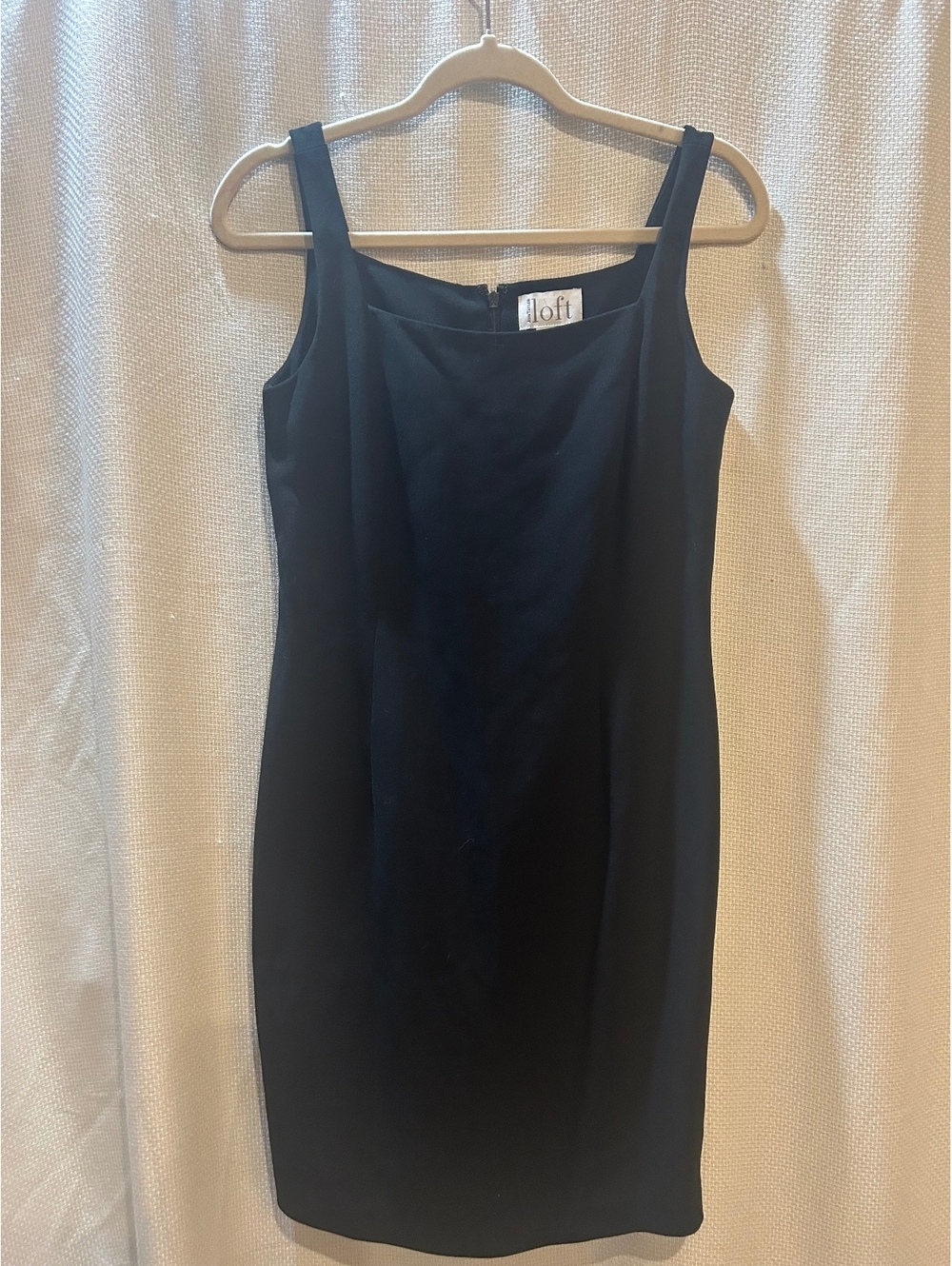 Ann Taylor LOFT Black Sleeveless Sheath Dress Size 6P